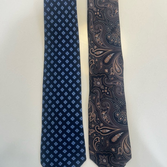 Lot of 2 Brooks Brothers Blue and Brown Ties. Excellent condition! - Picture 2 of 5